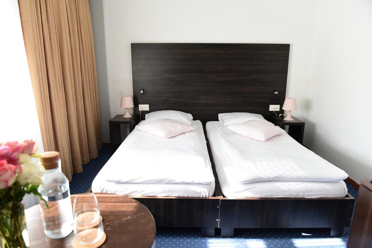 Hotel Toess فينترتور المظهر الخارجي الصورة