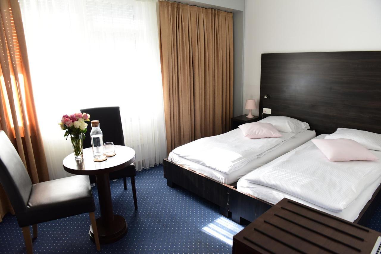 Hotel Toess فينترتور المظهر الخارجي الصورة